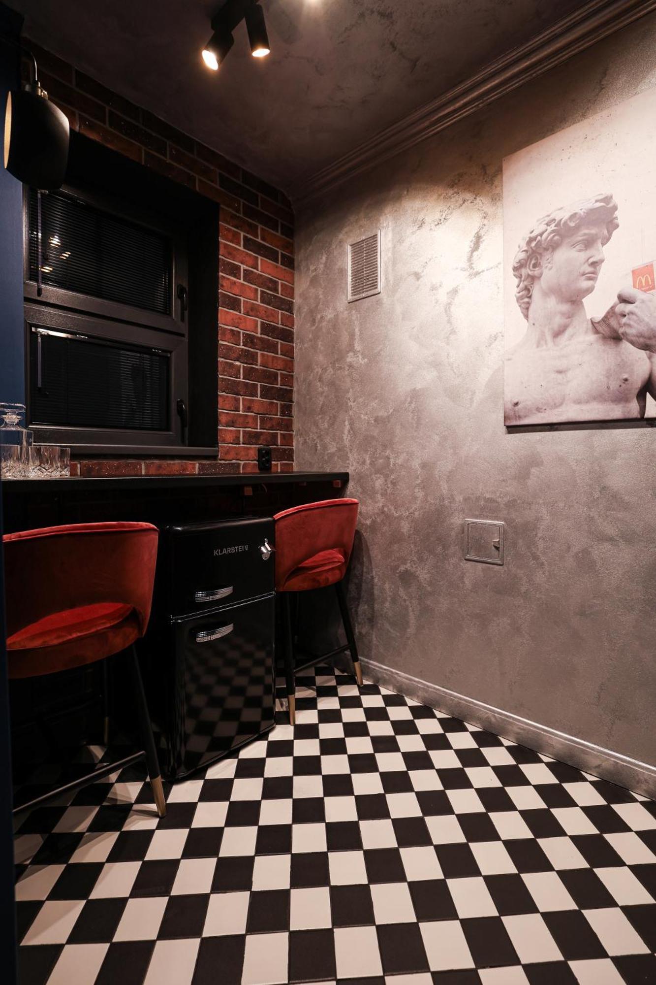 Harley Quinn Apartment Bucarest Esterno foto